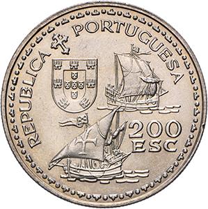 200 escudos